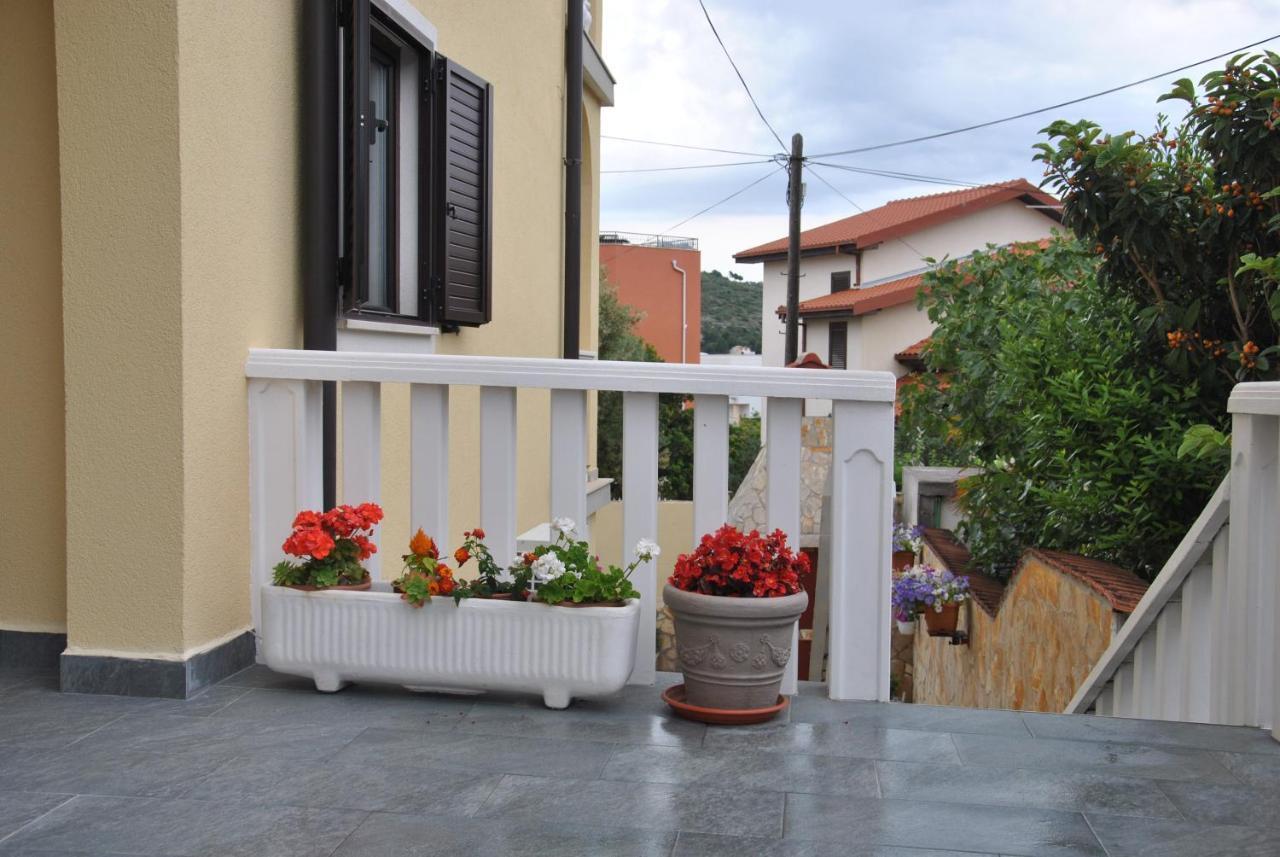 Apartments Villa Macola Τρογκίρ Εξωτερικό φωτογραφία